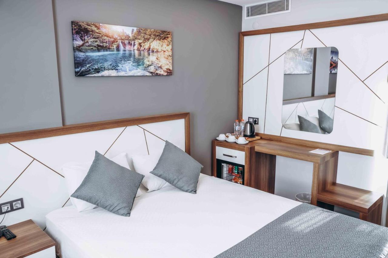 Hakcan Hotel อิซมีร์ ภายนอก รูปภาพ