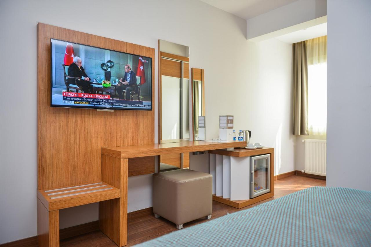 Hakcan Hotel อิซมีร์ ภายนอก รูปภาพ