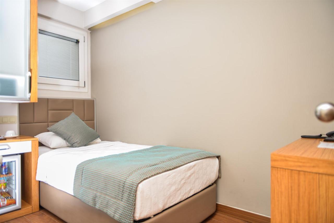 Hakcan Hotel อิซมีร์ ภายนอก รูปภาพ